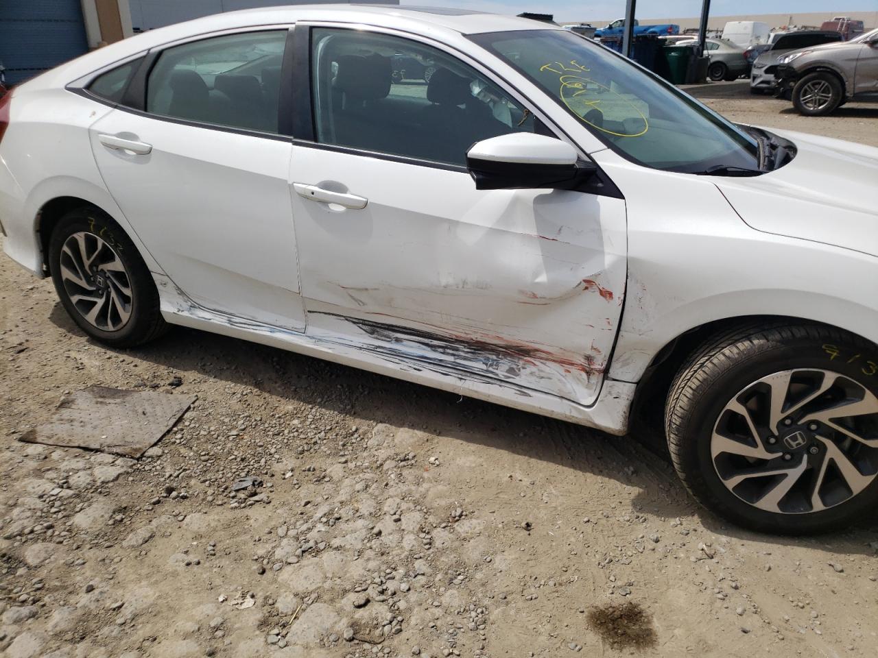 Photo 9 from auction – 2016 HONDA CIVIC EX with VIN 2HGFC2F78GH535487