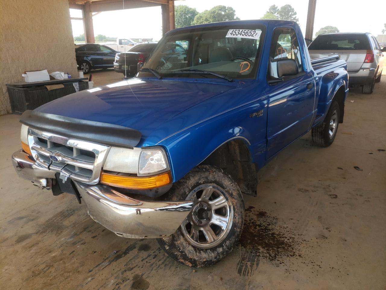 Photo 2 from auction – 2000 FORD RANGER with VIN 1FTYR10C3YPA49561