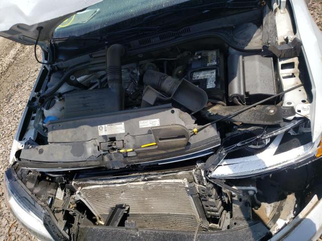 Photo 7 from auction – 2017 VOLKSWAGEN JETTA S with VIN 3VW2B7AJ2HM329470