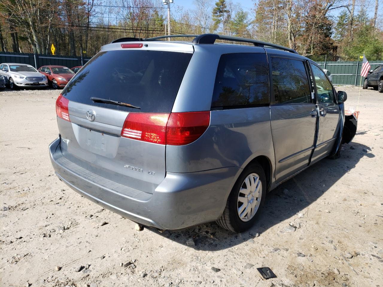 Photo 4 from auction – 2005 TOYOTA SIENNA CE with VIN 5TDZA23C95S299904
