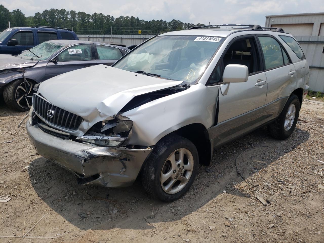 Photo 2 from auction – 2000 LEXUS RX 300 with VIN JT6GF10U9Y0072498