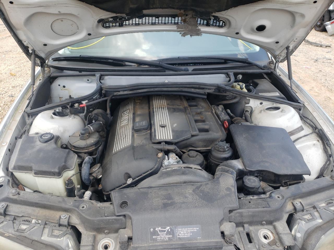 Photo 7 from auction – 2005 BMW 325 I with VIN WBAEV33435KW16386