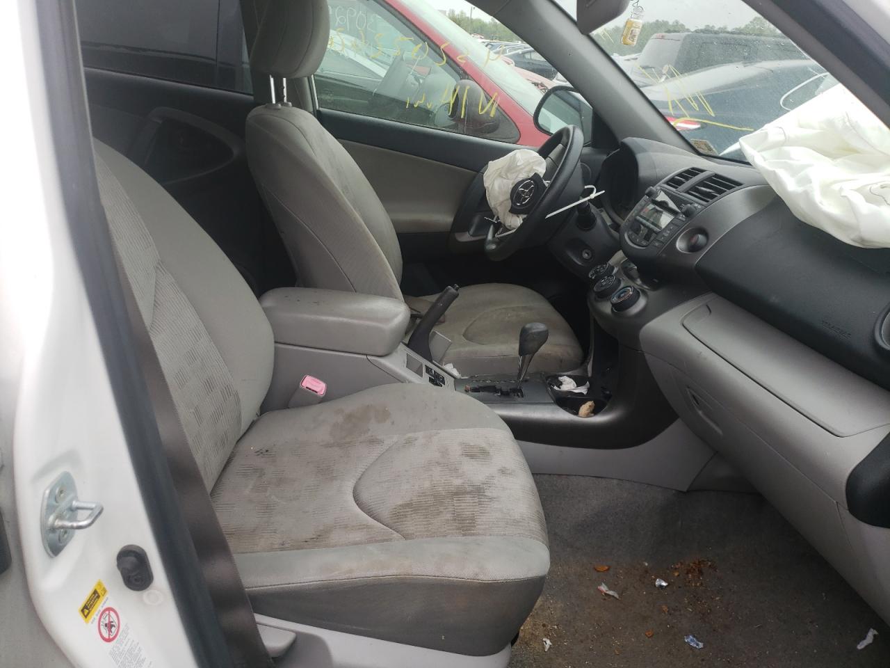 Photo 5 from auction – 2010 TOYOTA RAV4 with VIN JTMBF4DV9AD024117