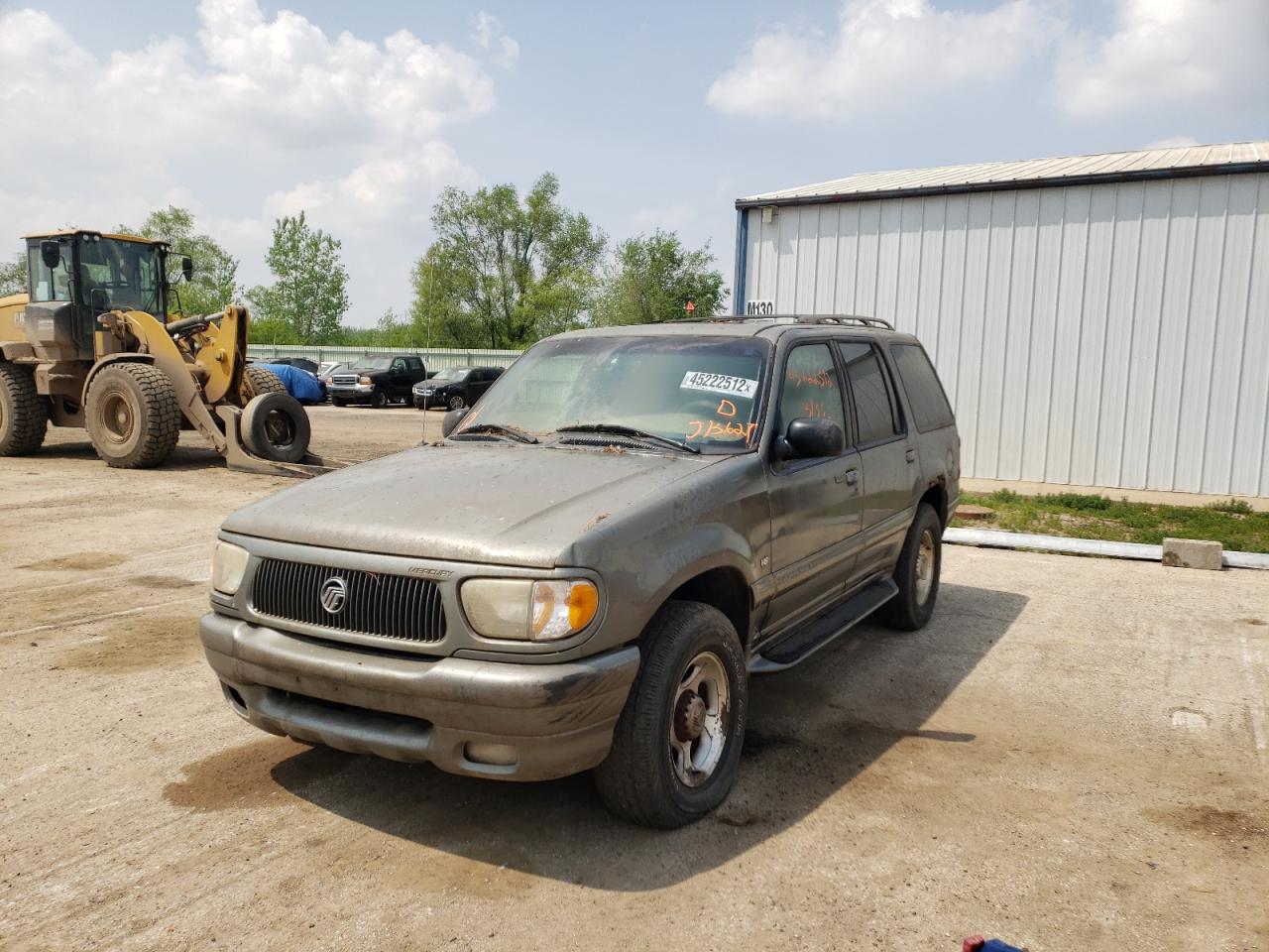 Photo 2 from auction – 2000 MERCURY MOUNTAINEE with VIN 4M2ZU86P7YUJ15627