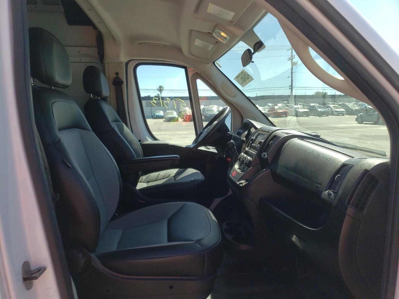Photo 5 from auction – 2019 RAM PROMASTER with VIN 3C6TRVDG7KE524447