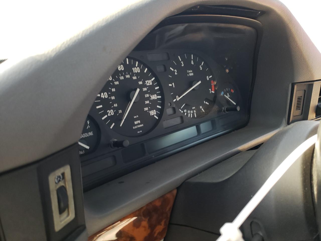 Photo 8 from auction – 1994 BMW 540 I AUTO with VIN WBAHE6328RGF28975