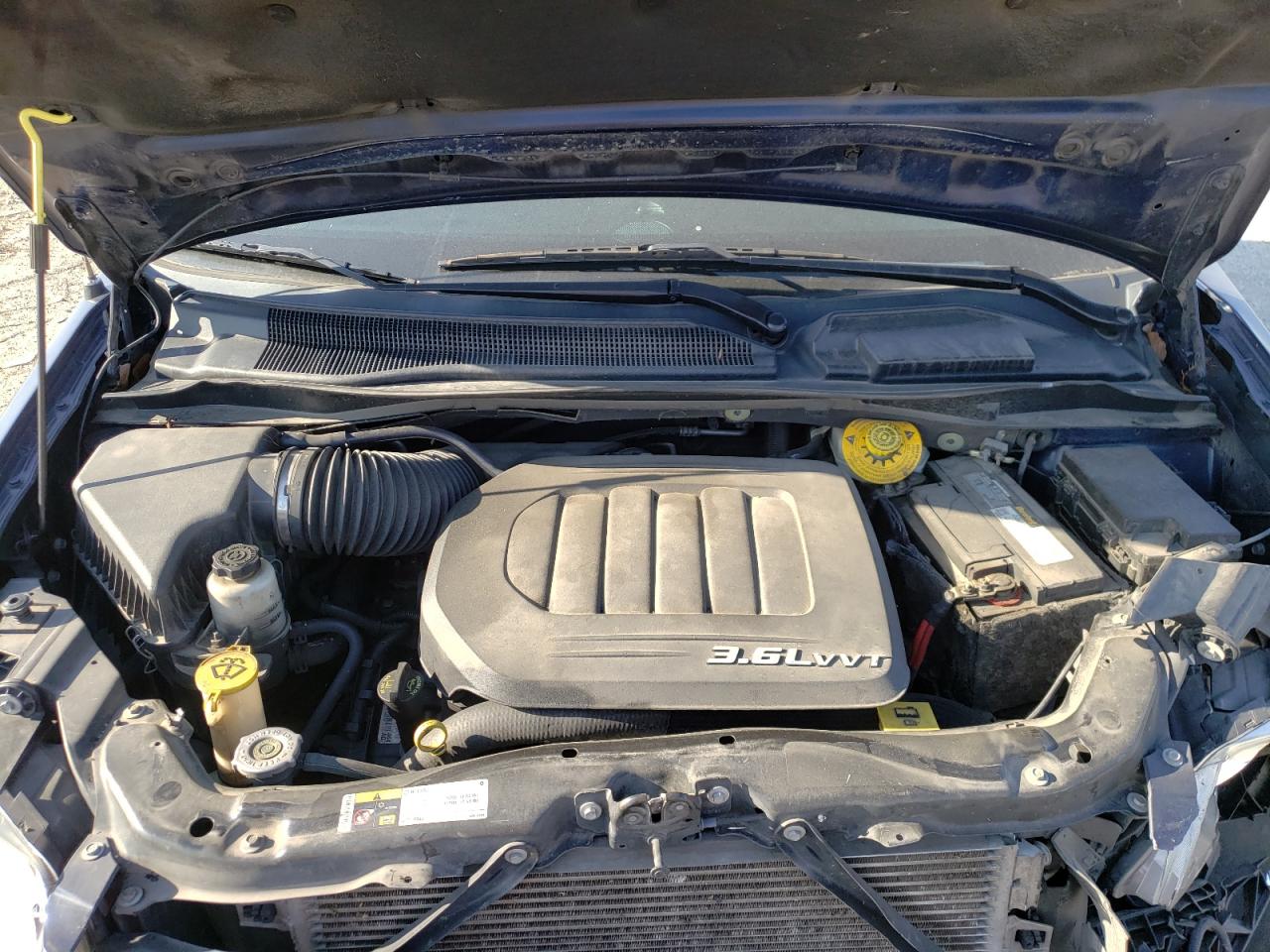 Photo 7 from auction – 2014 CHRYSLER TOWN & COU with VIN 2C4RC1BG6ER256512