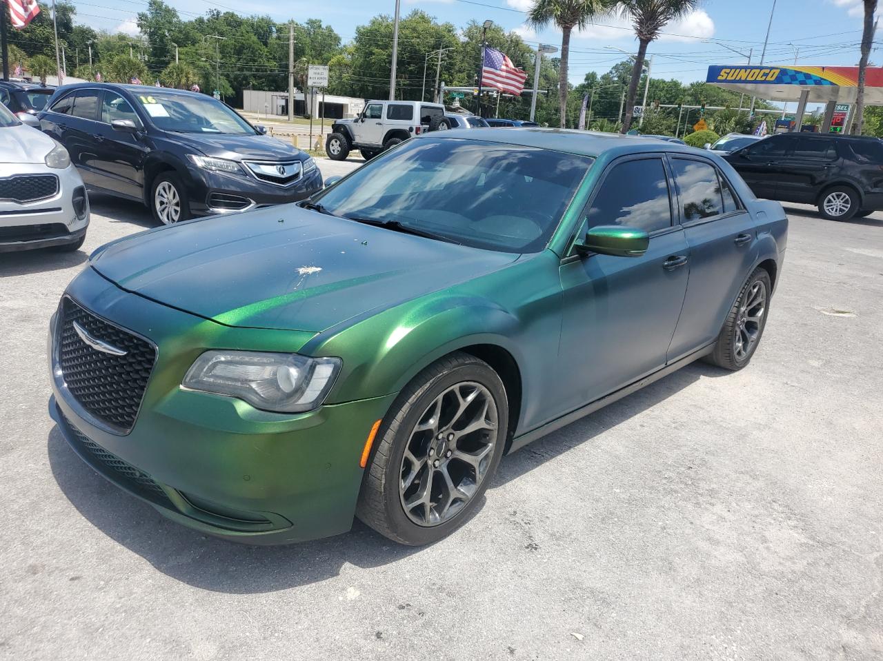 Photo 2 from auction – 2016 CHRYSLER 300 S with VIN 2C3CCABG5GH161524