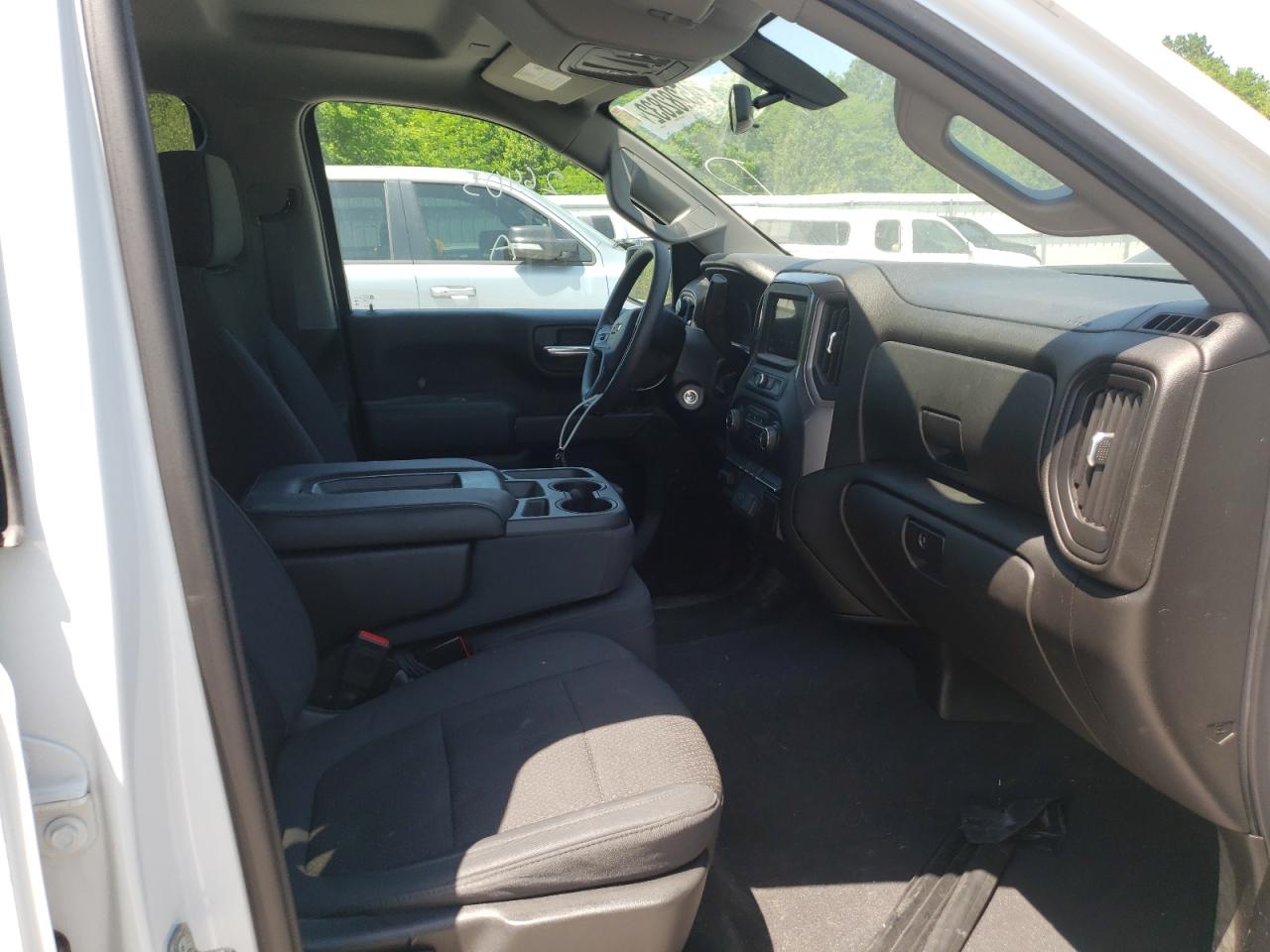 Photo 5 from auction – 2019 CHEVROLET SILVERADO with VIN 1GCRYBEF0KZ200514