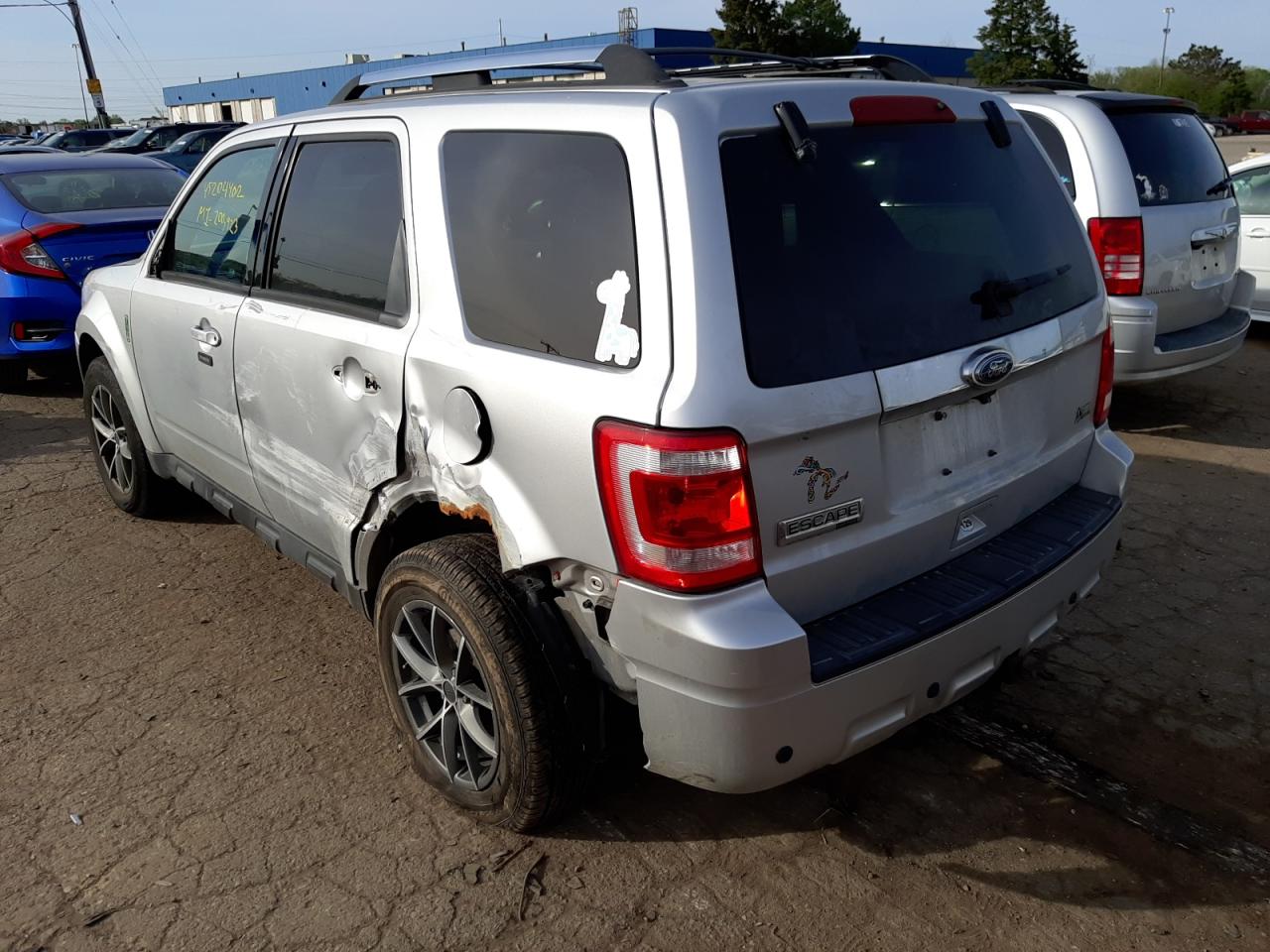 Photo 3 from auction – 2010 FORD ESCAPE LIM with VIN 1FMCU9EGXAKB80679