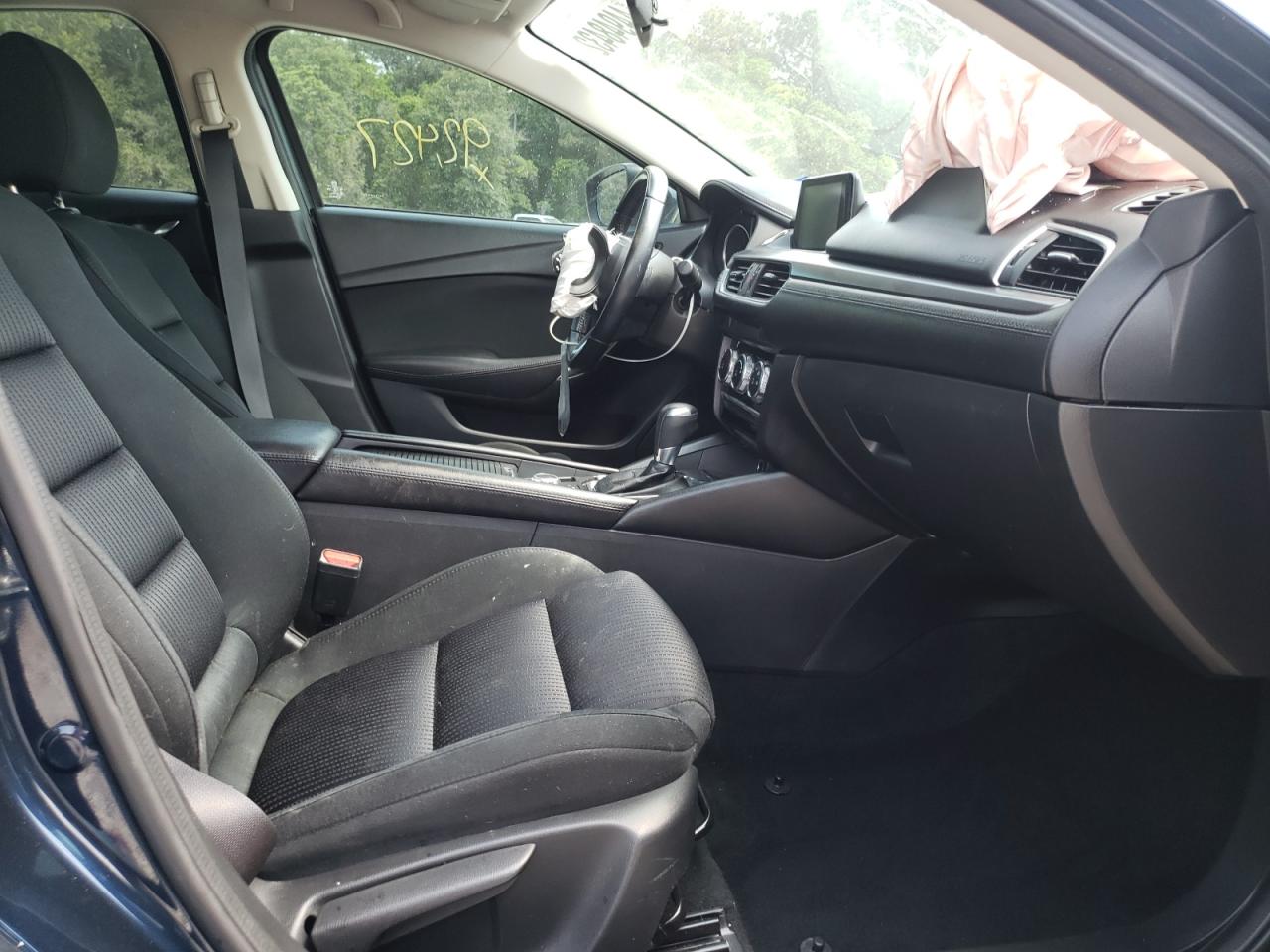 Photo 5 from auction – 2017 MAZDA 6 with VIN JM1GL1U50H1121344