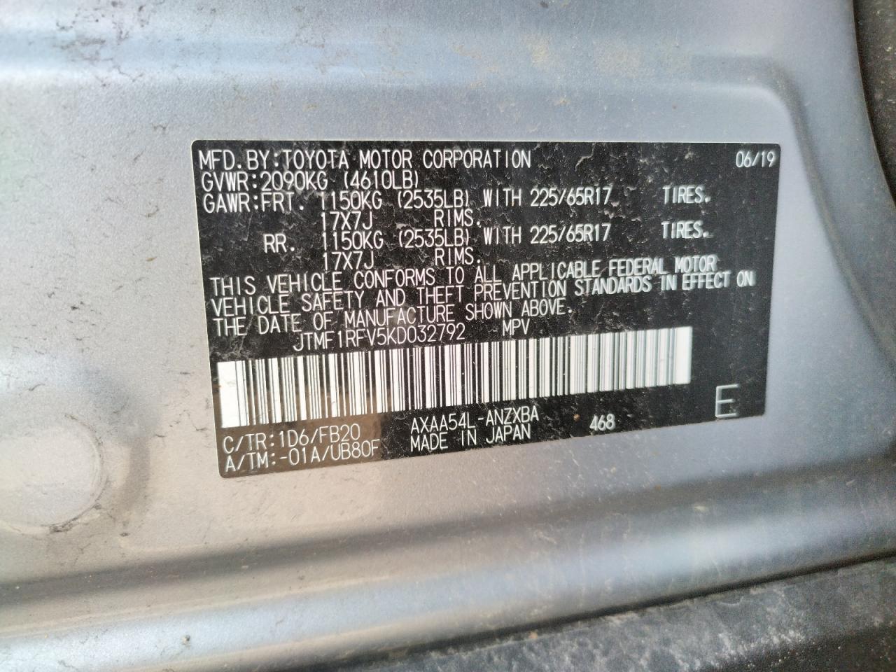 Photo 10 from auction – 2019 TOYOTA RAV4 LE with VIN JTMF1RFV5KD032792