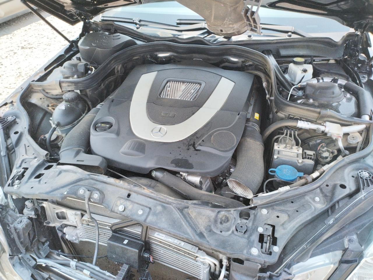 Photo 7 from auction – 2010 MERCEDES-BENZ E550 with VIN WDDHF7CB3AA212741