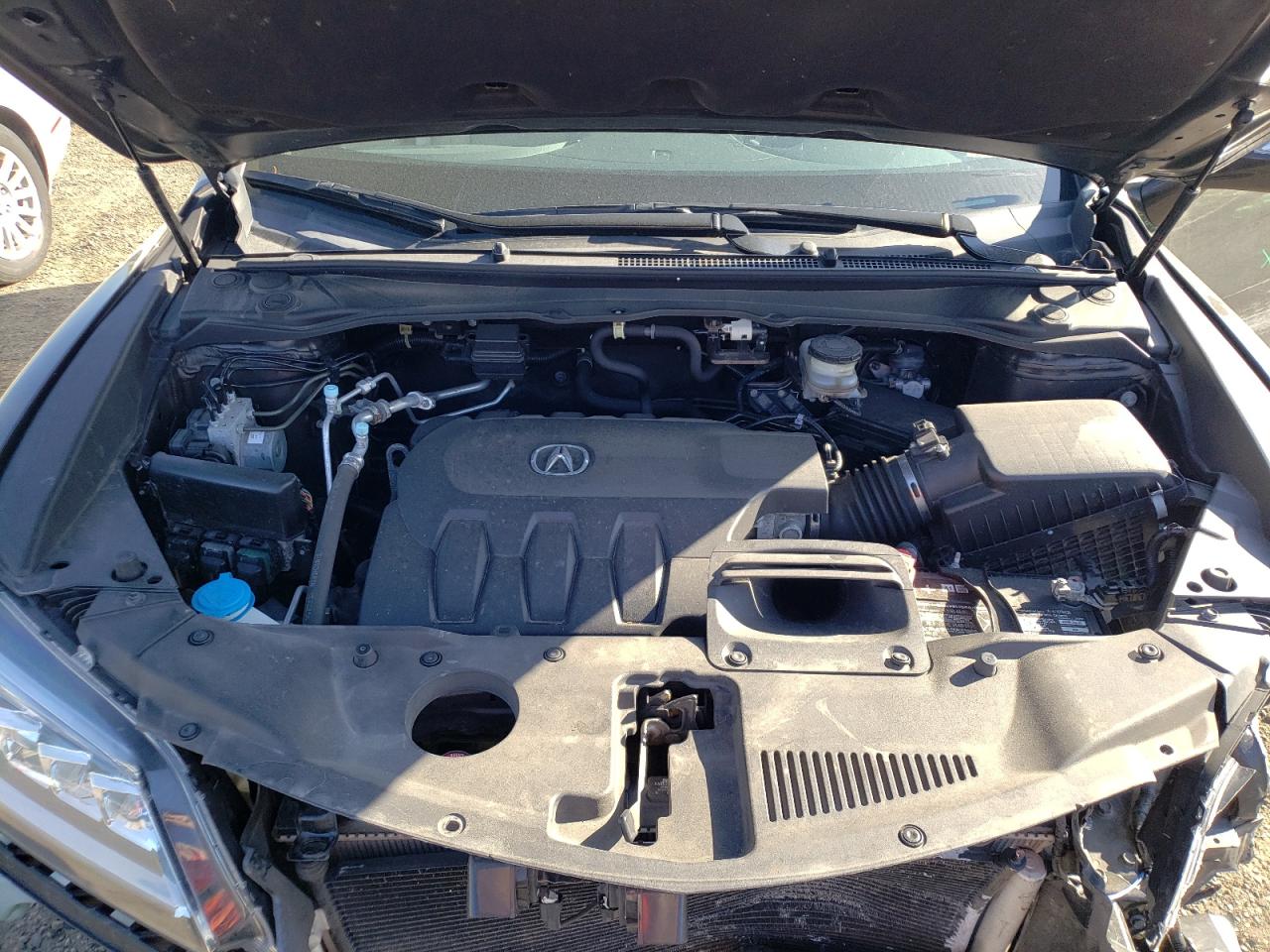 Photo 7 from auction – 2018 ACURA RDX with VIN 5J8TB4H35JL011199