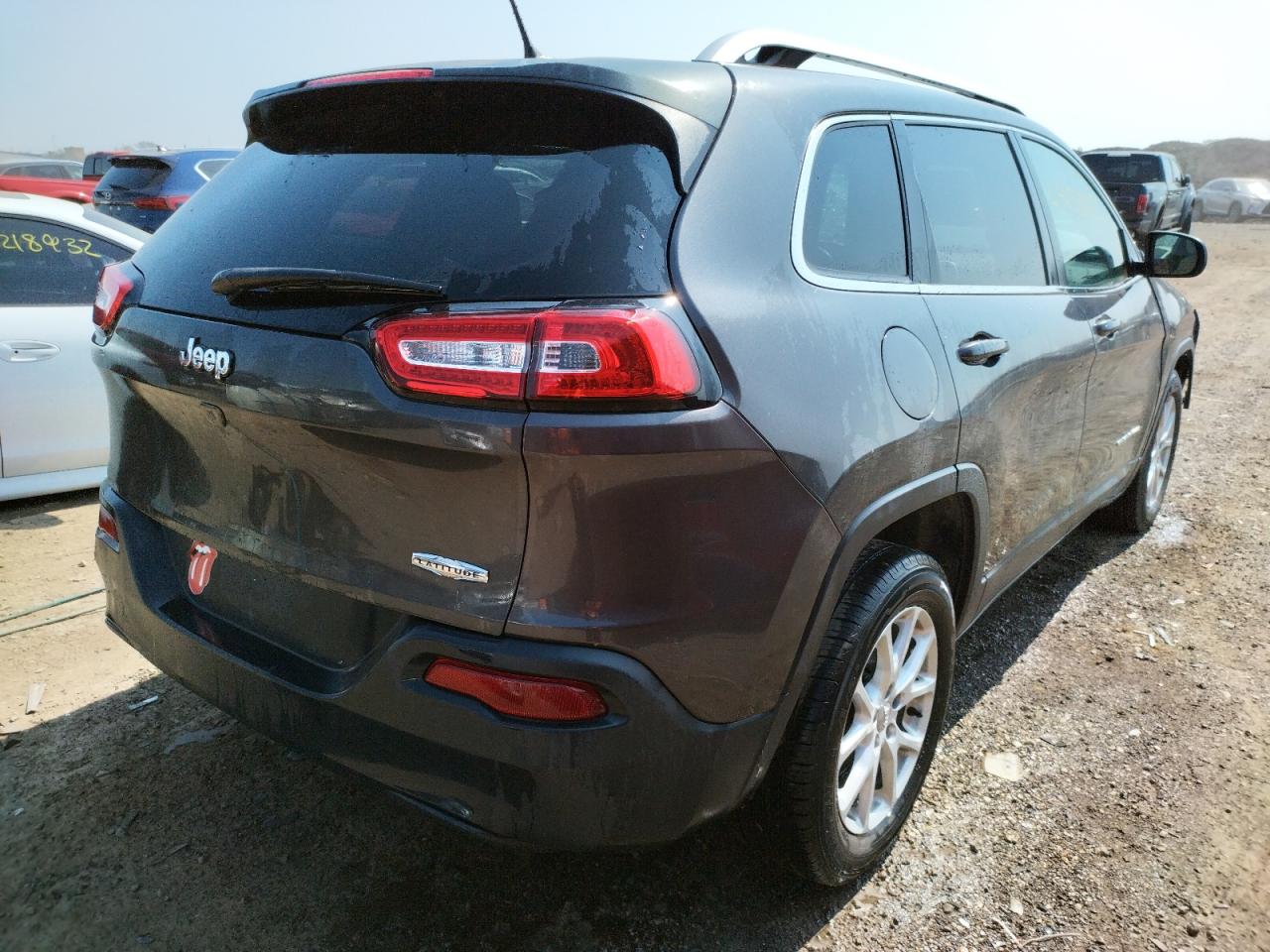 Photo 4 from auction – 2015 JEEP CHEROKEE L with VIN 1C4PJLCB3FW628697