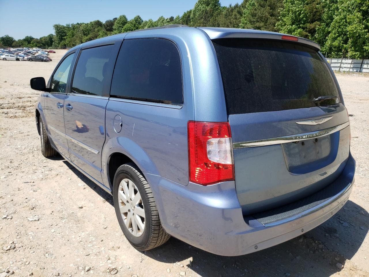 Photo 3 from auction – 2012 CHRYSLER TOWN & COU with VIN 2C4RC1CG3CR125369