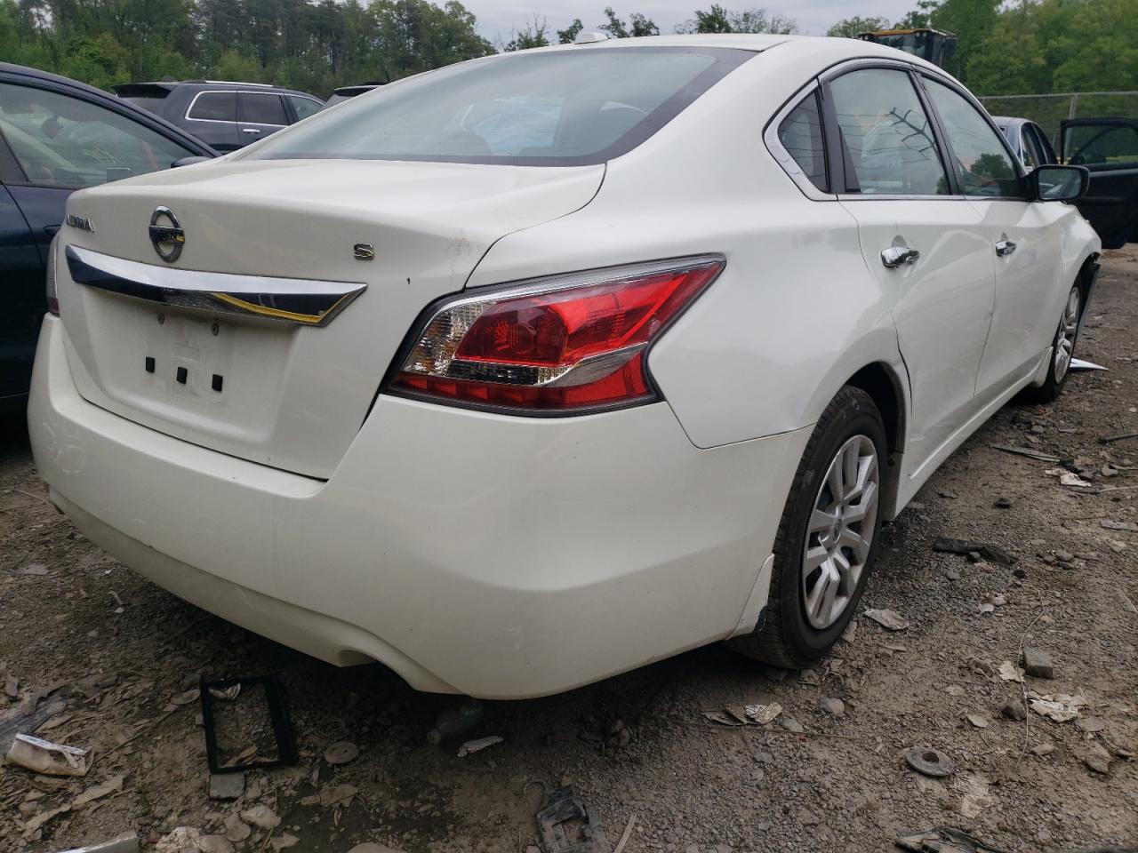 Photo 4 from auction – 2015 NISSAN ALTIMA 2.5 with VIN 1N4AL3AP8FC410745