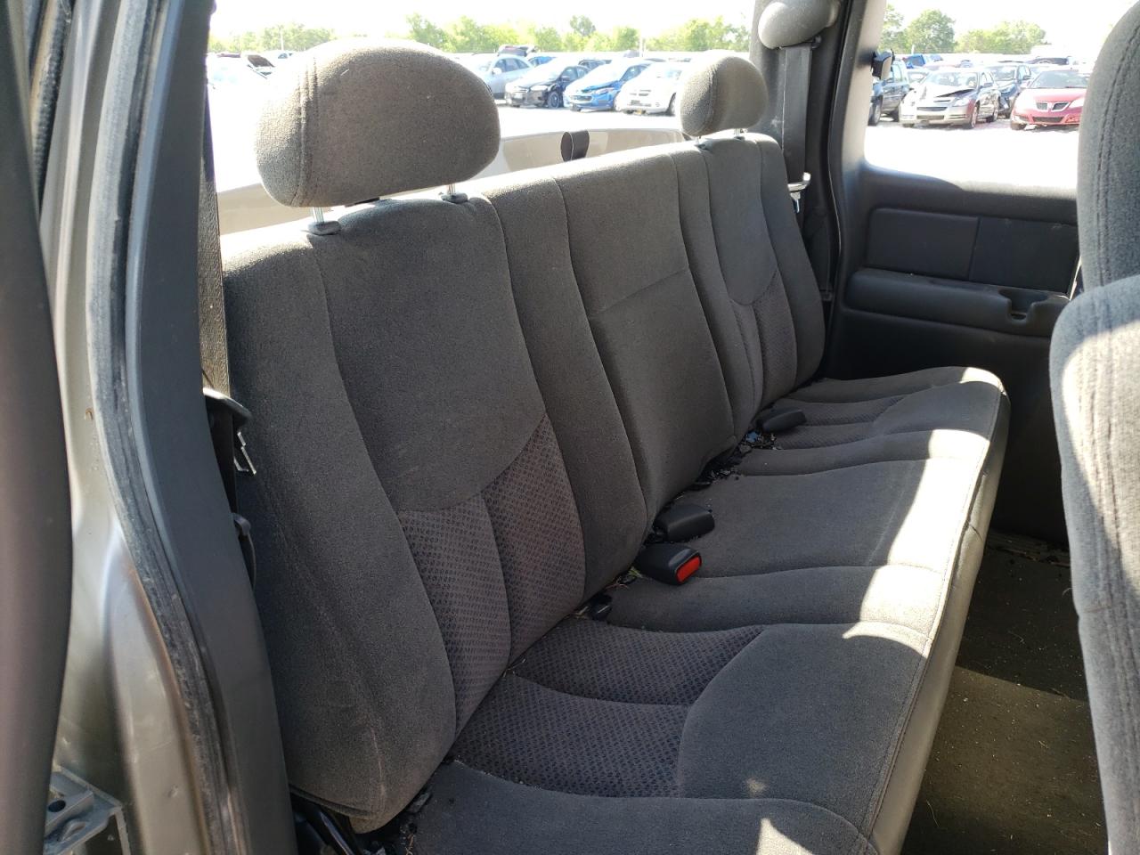 Photo 6 from auction – 2003 CHEVROLET SILVERADO with VIN 2GCEC19T331313052