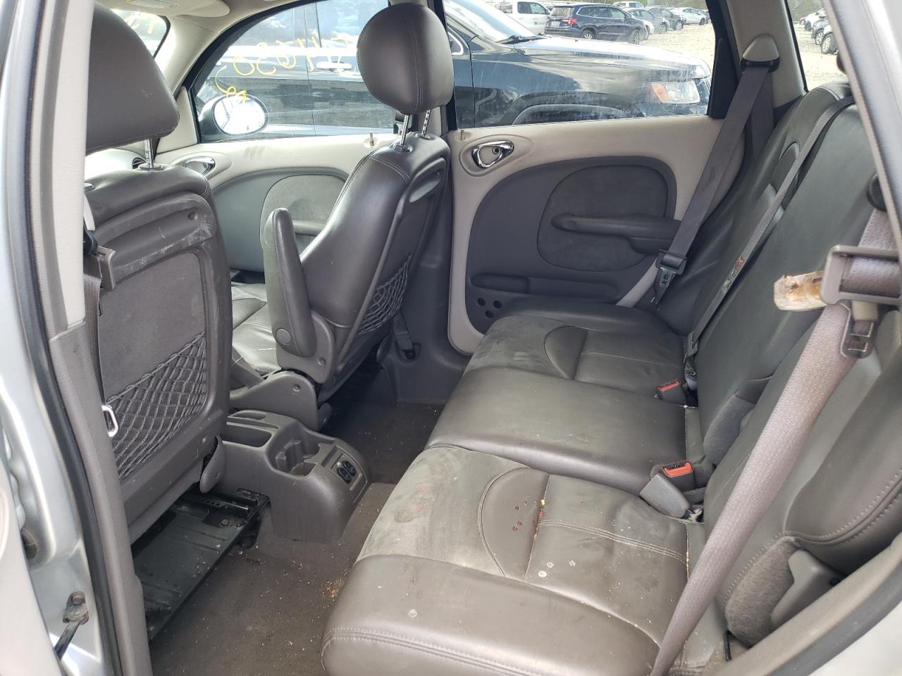 Photo 6 from auction – 2002 CHRYSLER PT CRUISER with VIN 3C8FY68B22T271187