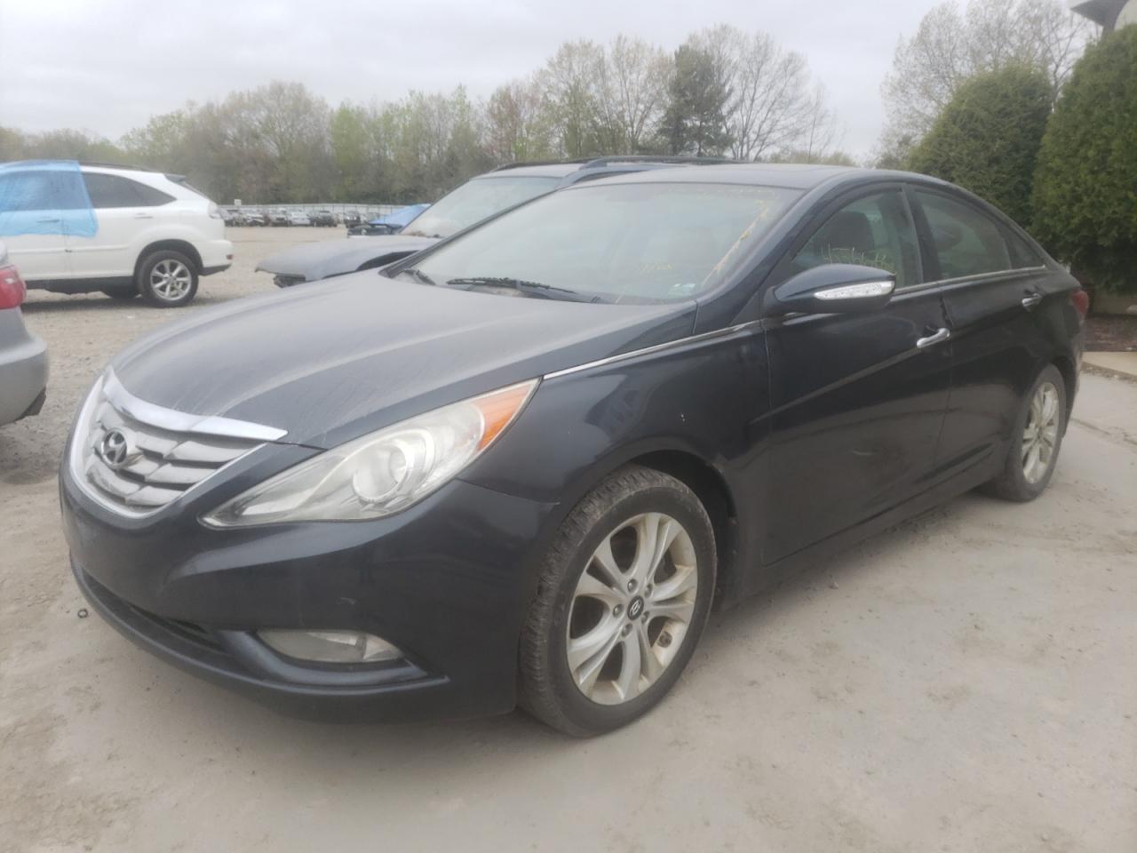 Photo 2 from auction – 2011 HYUNDAI SONATA SE with VIN 5NPEC4AC0BH001684
