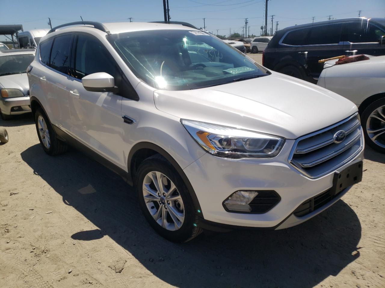 Photo 1 from auction – 2018 FORD ESCAPE SEL with VIN 1FMCU9HD4JUB28132