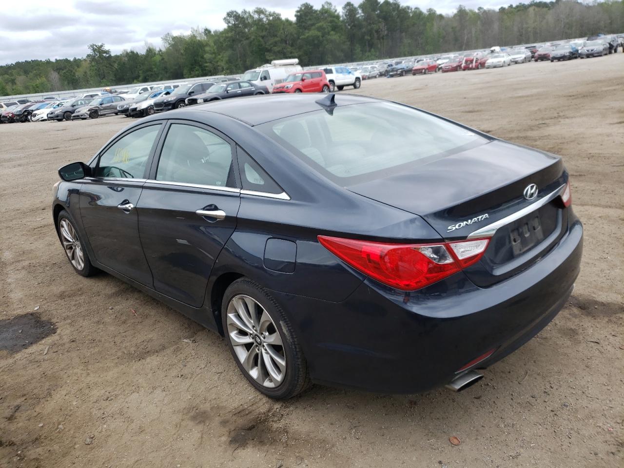 Photo 3 from auction – 2011 HYUNDAI SONATA SE with VIN 5NPEC4AC5BH191417