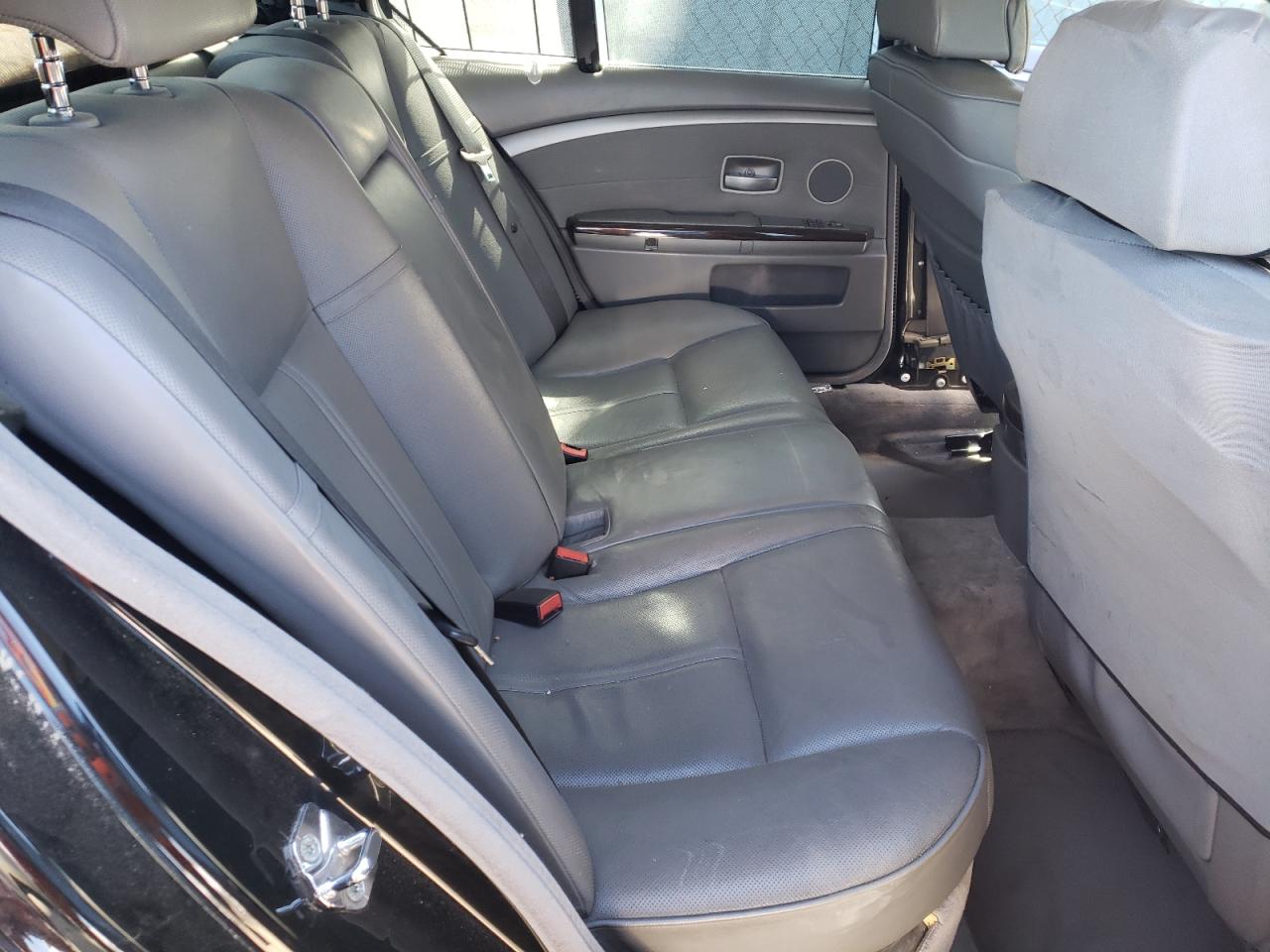 Photo 6 from auction – 2002 BMW 745 I with VIN WBAGL63492DP54305