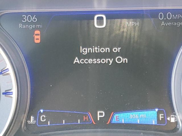 Photo 8 from auction – 2017 CHRYSLER 300C with VIN 2C3CCAEG3HH616206
