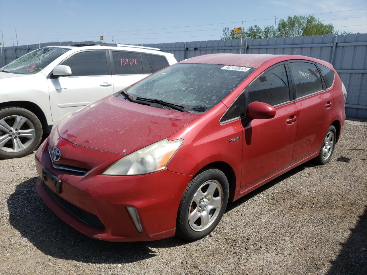 Photo 2 from auction – 2013 TOYOTA PRIUS V with VIN JTDZN3EU5D3216291