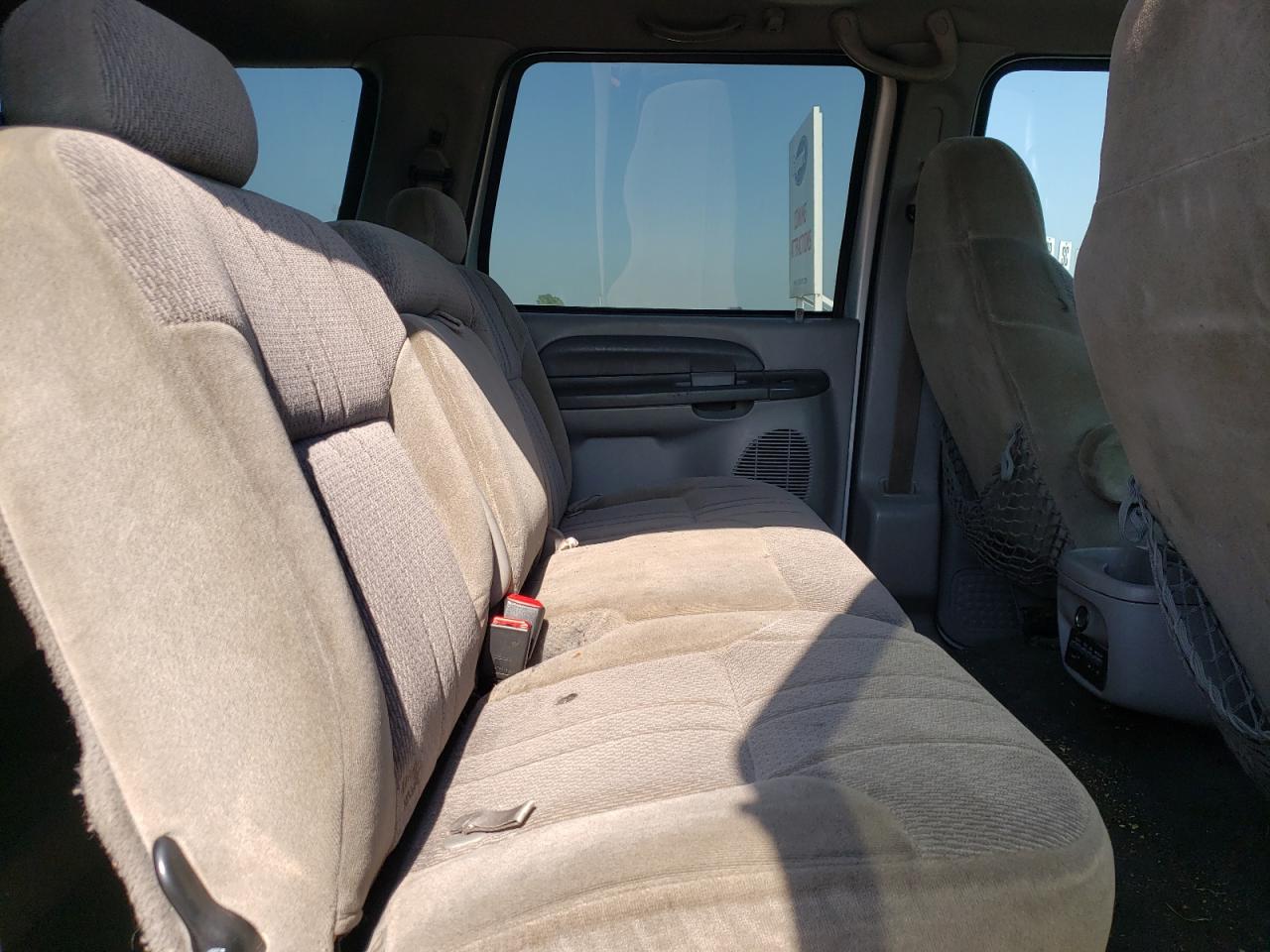 Photo 18 from auction – 2001 FORD EXCURSION with VIN 1FMNU41SX1EB40770
