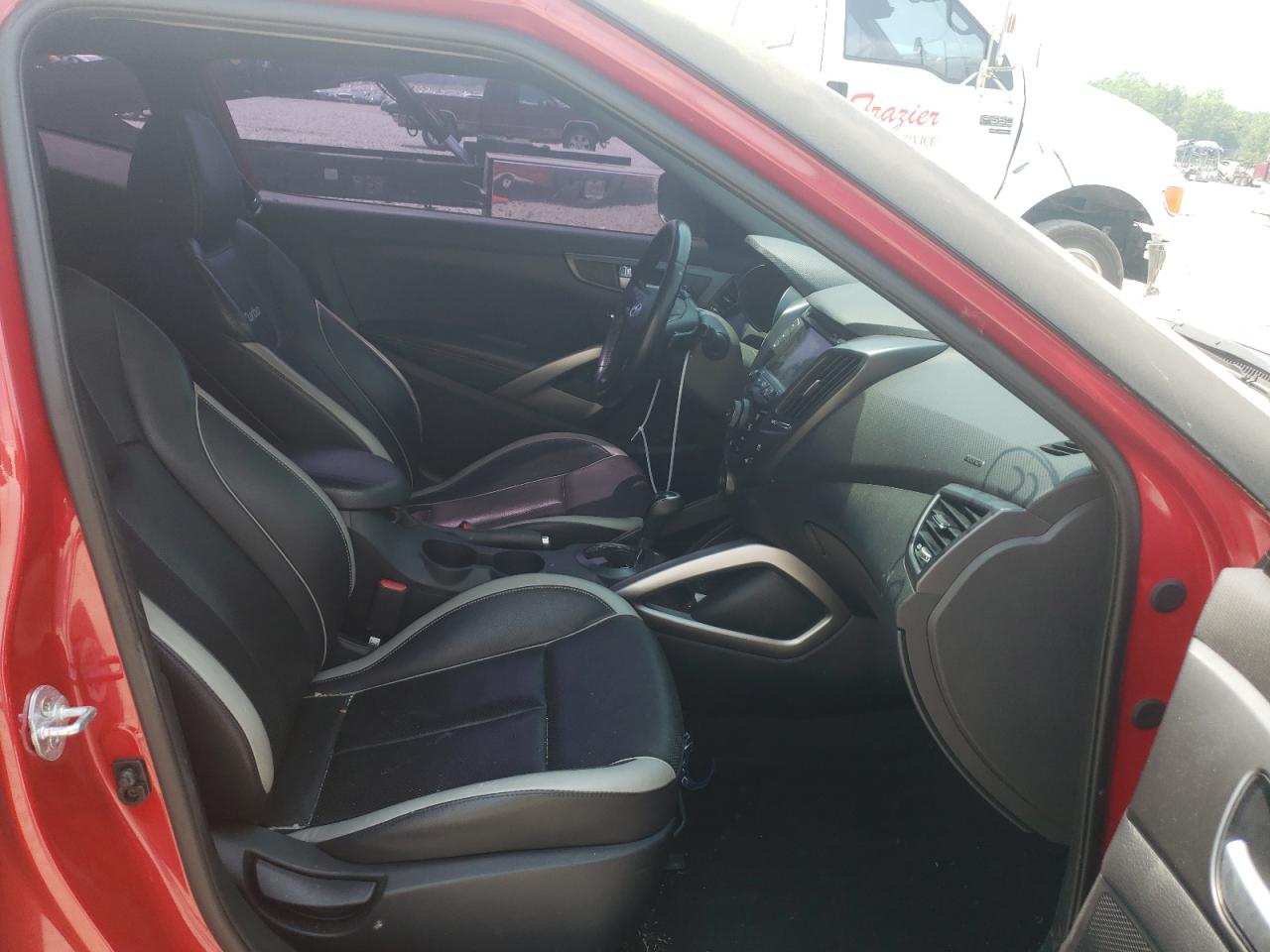 Photo 14 from auction – 2013 HYUNDAI VELOSTER T with VIN KMHTC6AE4DU173273