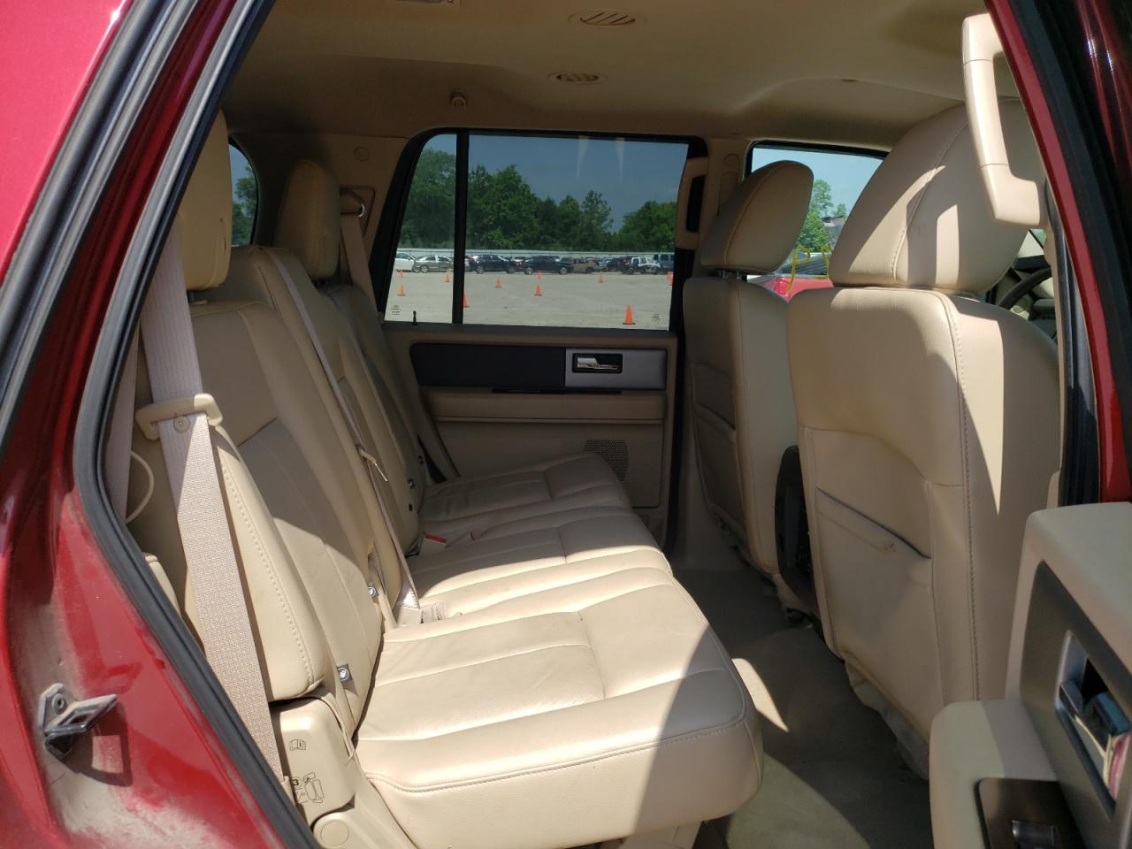 Photo 6 from auction – 2014 FORD EXPEDITION with VIN 1FMJU1H5XEEF38659