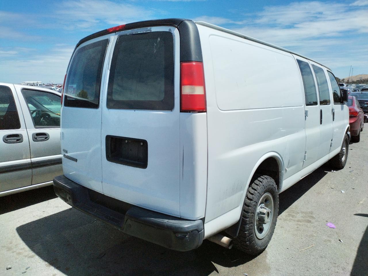 Photo 4 from auction – 2010 CHEVROLET EXPRESS G2 with VIN 1GCZGGBA9A1108419