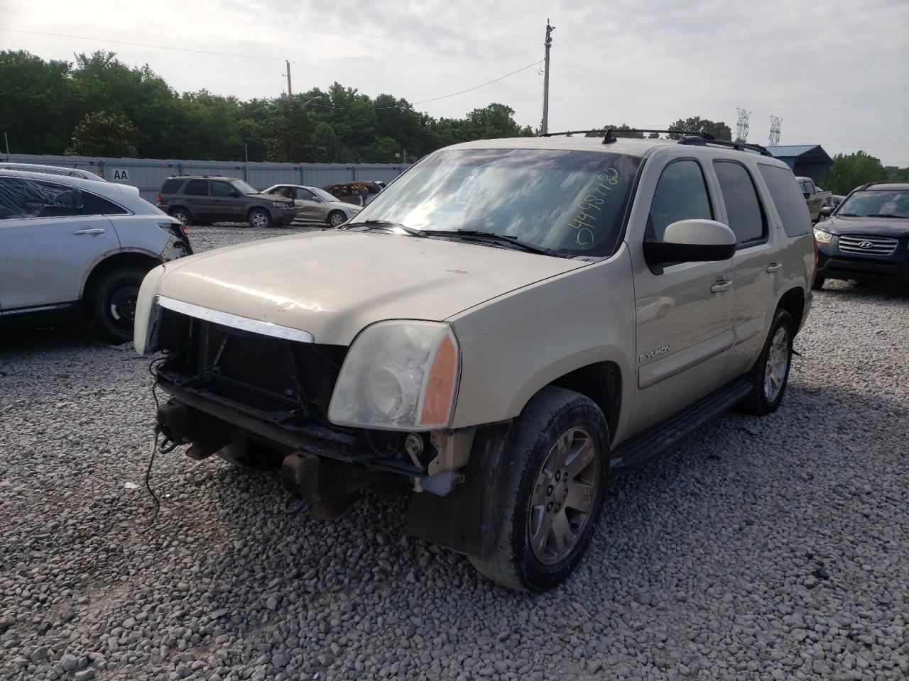 Zdjęcie 2 z aukcji – 2007 GMC YUKON z VIN 1GKFC13J57R368907