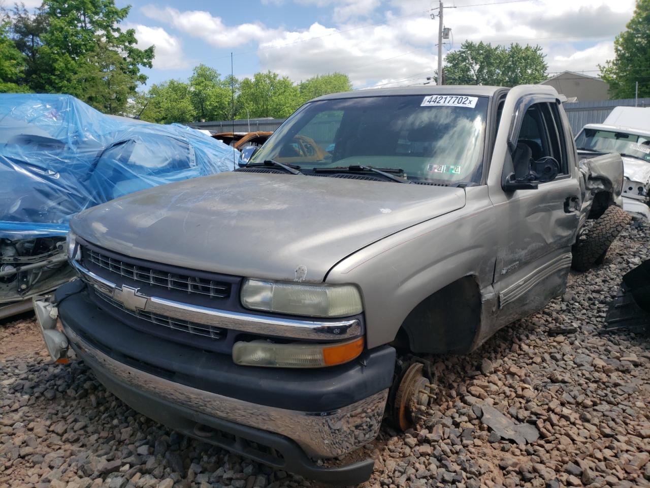 Photo 2 from auction – 2002 CHEVROLET SILVERADO with VIN 1GCEK19T02E251092