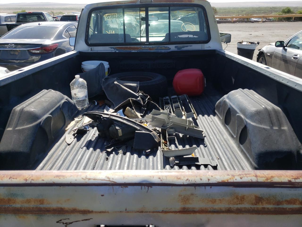 Photo 6 from auction – 1988 FORD F150 with VIN 1FTEF15H7JPB75704