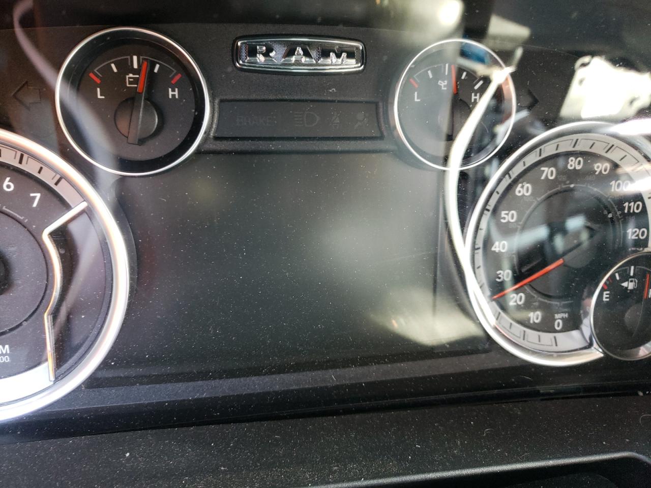 Photo 8 from auction – 2018 RAM 1500 SLT with VIN 3C6RR7LG5JG251101