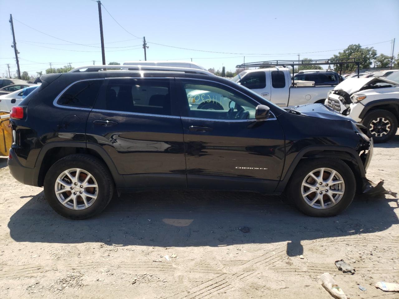 Photo 9 from auction – 2016 JEEP CHEROKEE L with VIN 1C4PJMCB0GW305263