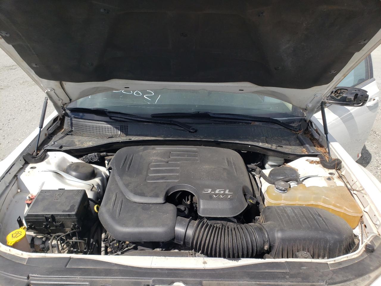 Photo 7 from auction – 2013 CHRYSLER 300 with VIN 2C3CCAAG5DH509500