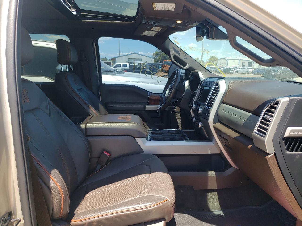 Photo 5 from auction – 2017 FORD F350 SUPER with VIN 1FT8W3DT2HEE12538