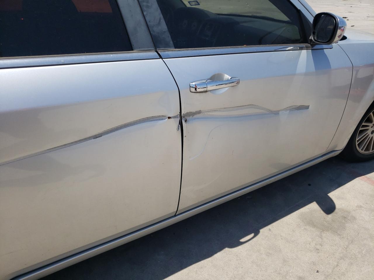 Photo 9 from auction – 2010 CHRYSLER 300 TOURIN with VIN 2C3CA4CD0AH216366