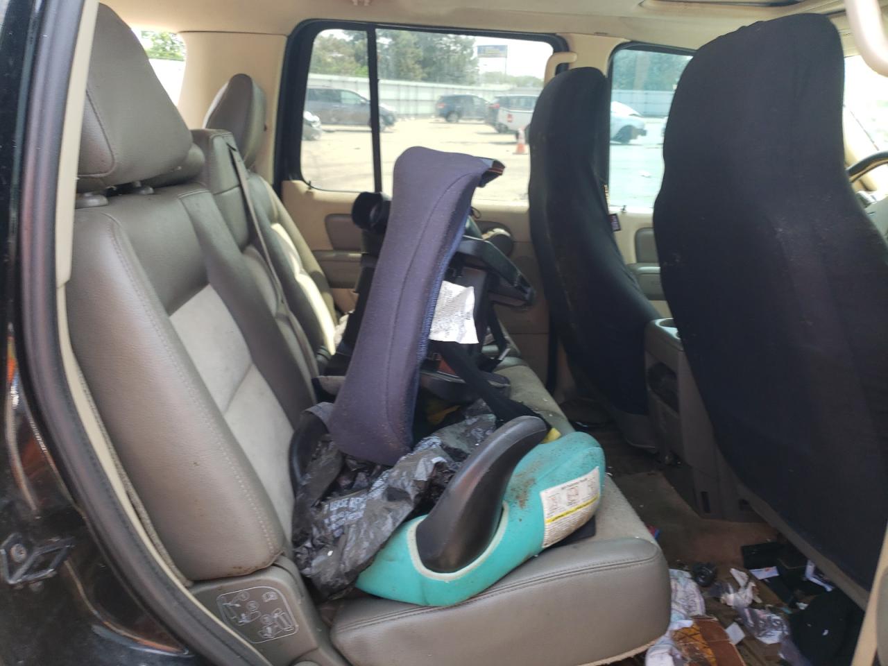 Photo 6 from auction – 2006 FORD EXPLORER E with VIN 1FMEU74896UA20117