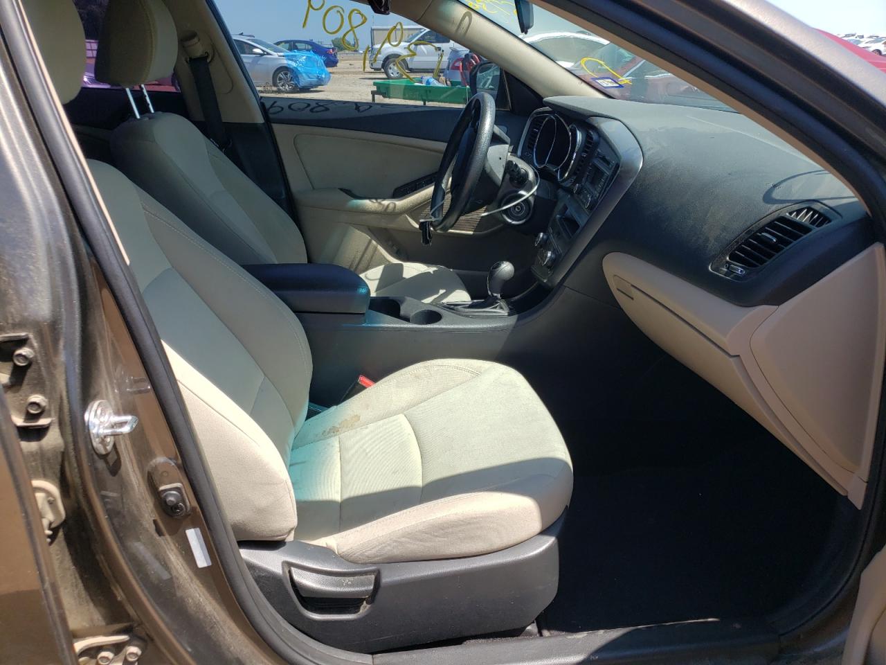 Photo 5 from auction – 2012 KIA OPTIMA LX with VIN 5XXGM4A77CG056736