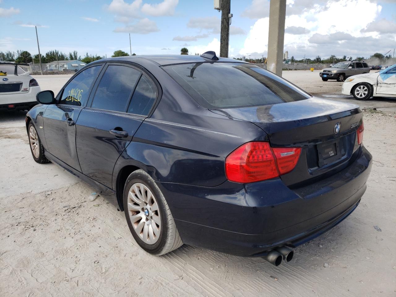 Photo 3 from auction – 2009 BMW 328 I with VIN WBAPH77539NL83320