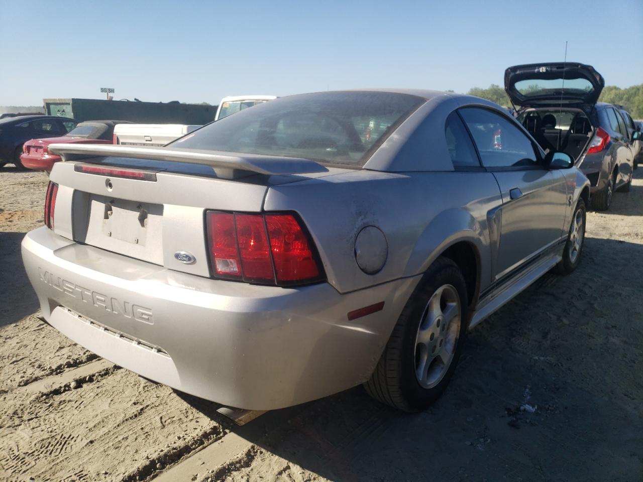Foto 4 de la subasta – 2001 FORD MUSTANG con VIN 1FAFP40431F107435