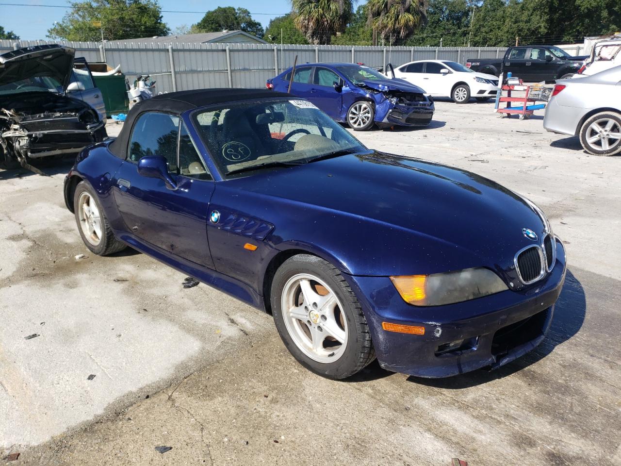 BMW Z3 2.3 1999 with VIN 4USCH9331XLF80204 - Photo from auction