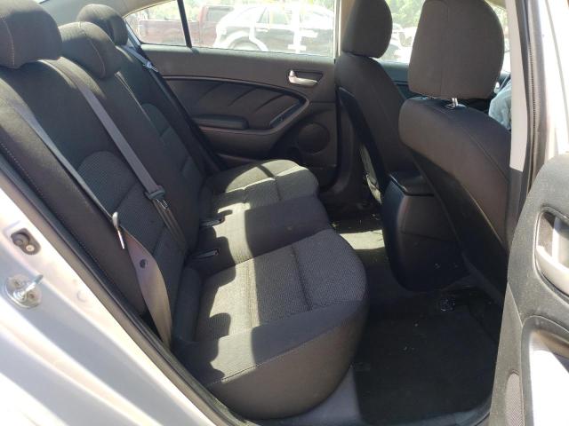 Photo 6 from auction – 2017 KIA FORTE LX with VIN 3KPFK4A71HE035978