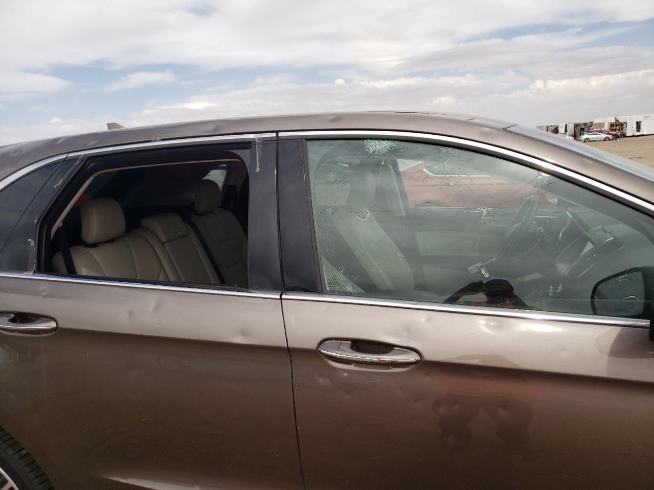 Photo 19 from auction – 2019 FORD EDGE TITAN with VIN 2FMPK4K96KBB36822