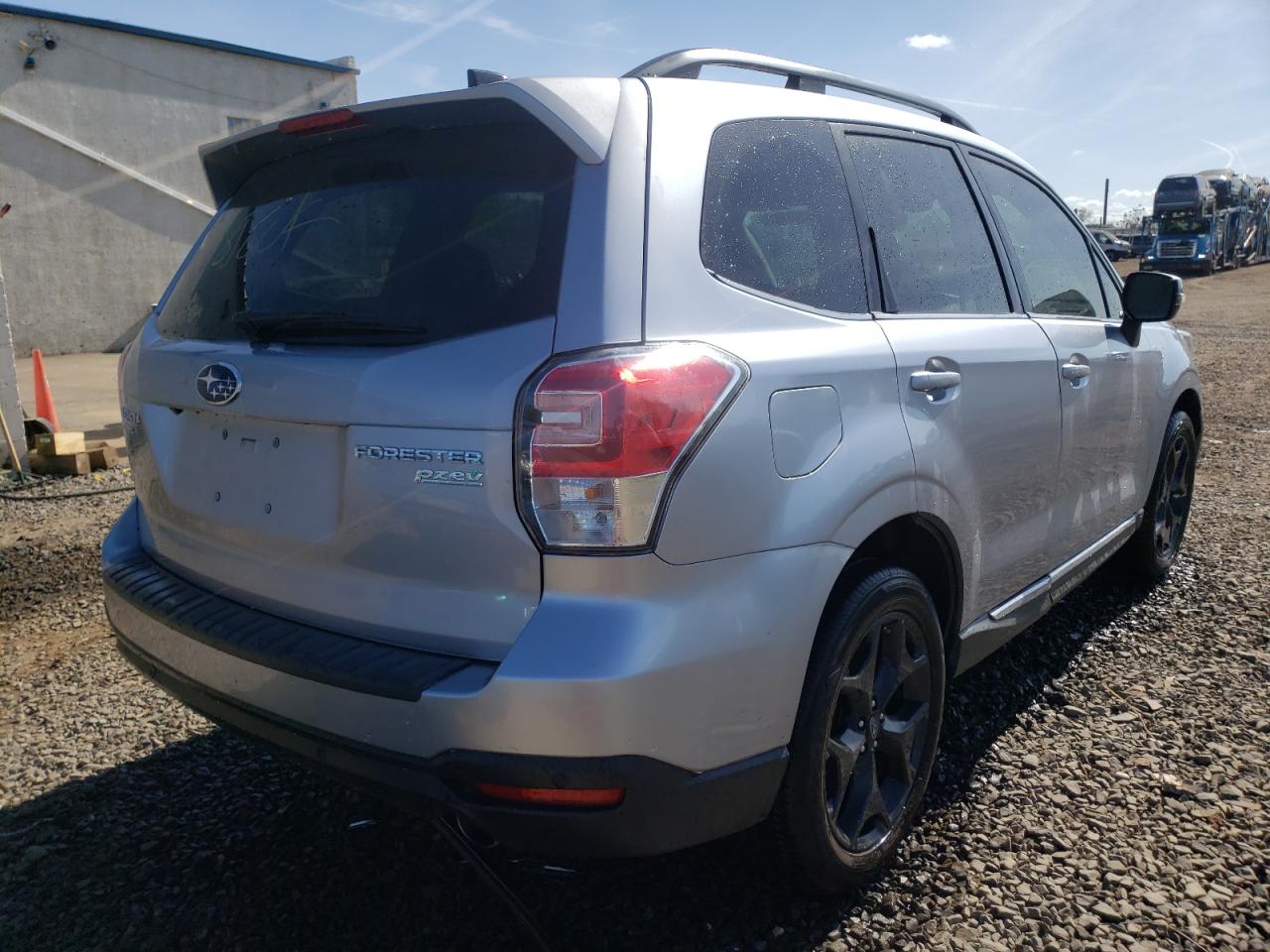 Photo 4 from auction – 2017 SUBARU FORESTER 2 with VIN JF2SJAWC9HH499084