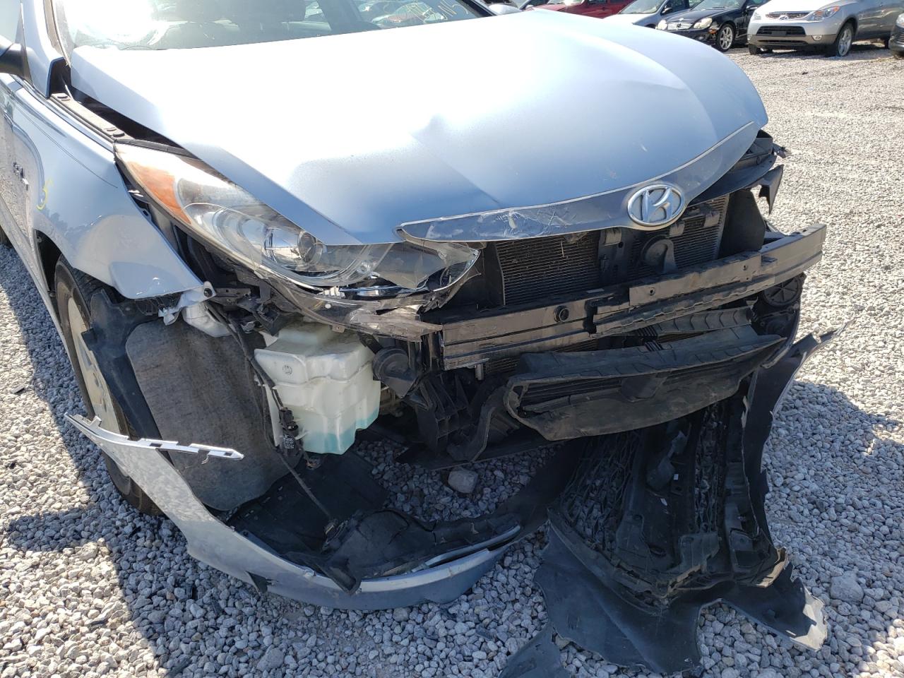 Photo 9 from auction – 2012 HYUNDAI SONATA HYB with VIN KMHEC4A49CA035068